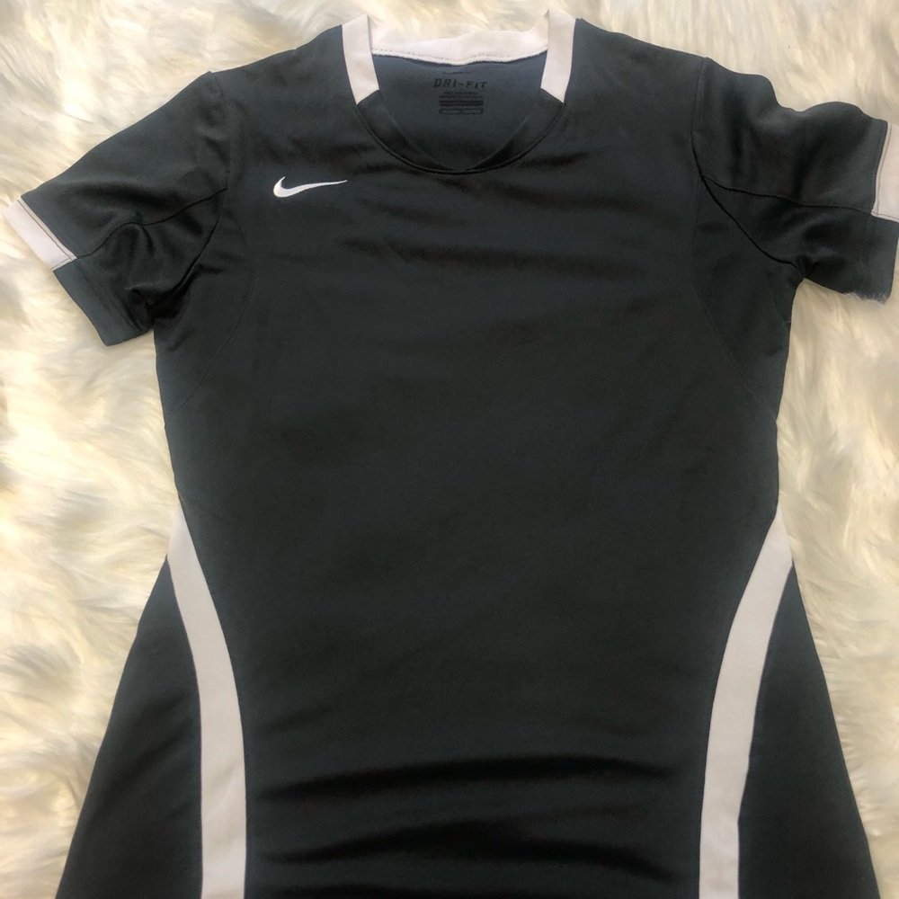 Nike dri-fit gray top